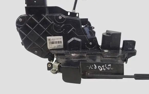 Jaguar XF X250 Front door lock 6W8A21813GD 975264 A048317