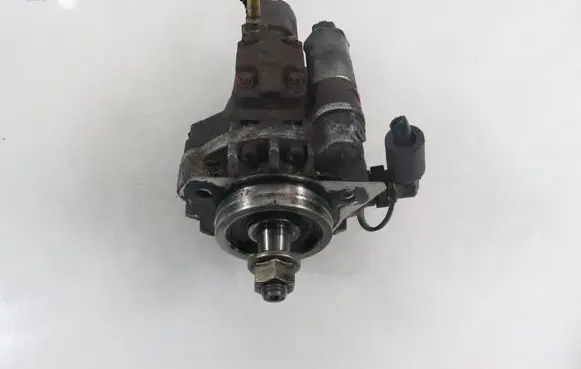 Ford Focus Fuel injection high pressure pump 5WS40094 4M5Q9B395AF A2C20003032