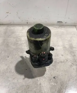 Volkswagen Golf V Power steering pump 6Q0423156AB