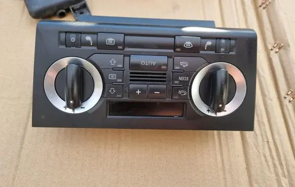 Audi A3 S3 8P Climate control unit 8P0820043J