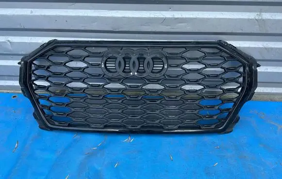 Audi Q3 F3 Front bumper upper radiator grill 83F853651 83F853651A