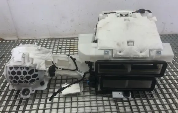 Opel Combo E Heater blower radiator 9815533180