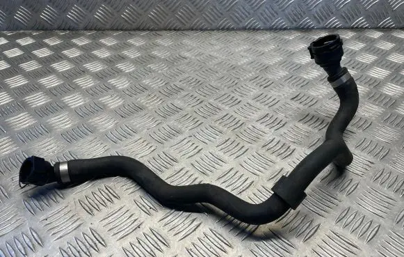 BMW X5 E70 Engine coolant pipe/hose 8377671