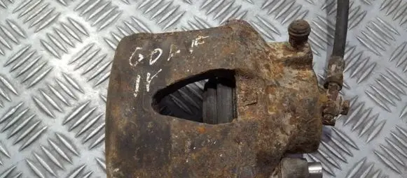 Volkswagen Golf IV Front brake caliper