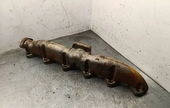 BMW 5 E60 E61 Exhaust manifold