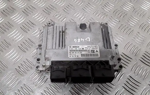 Citroen C4 II Engine control unit/module 9676379780 9666319180 0261S06620