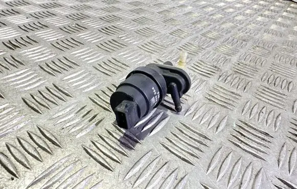 Opel Zafira B Windscreen/windshield washer pump 24439254