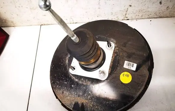 Volkswagen Golf Plus Brake booster 1K1614105AN