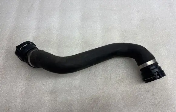 BMW X1 E84 Engine coolant pipe/hose 779725804