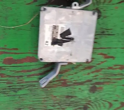 Toyota Avensis T220 Engine control unit/module ECU 8966105420