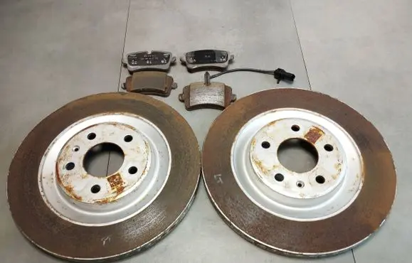 Audi A7 S7 4G Rear brake disc 4H0615601H
