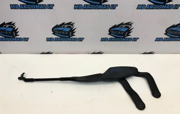 Mercedes-Benz E W211 Front wiper blade arm 2118240049 A2118240049