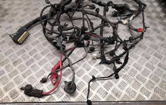 Dodge Challenger Engine installation wiring loom 05148037AK