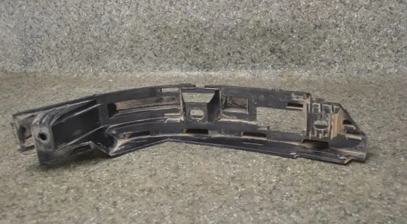BMW 7 E65 E66 Front bumper mounting bracket 72758411