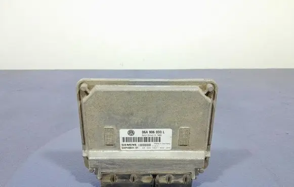 Volkswagen New Beetle Engine control unit/module ECU 06A906033L