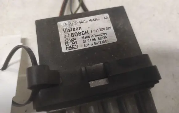 Ford Focus Heater blower motor/fan resistor F011500028 6G9T19E624AD