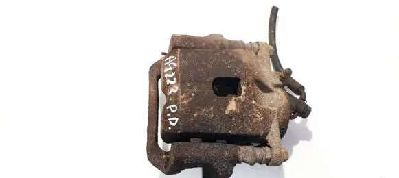 Toyota RAV 4 (XA20) Front brake caliper