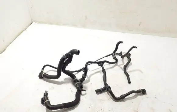 Cupra Formentor Engine coolant pipe/hose 05E121070F