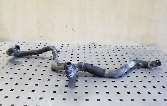 Tesla Model S Electric car engine cooling hoses/pipes 104968300A