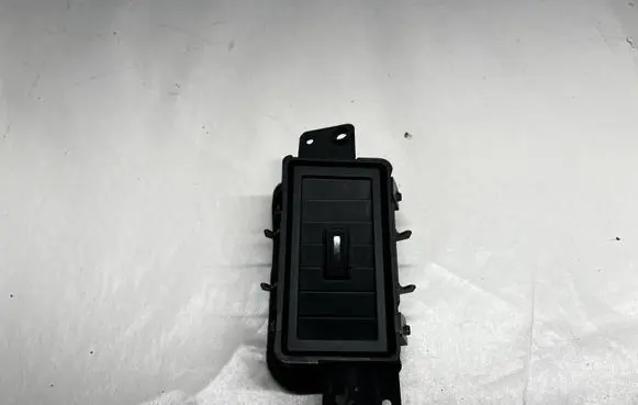 Dodge RAM 1500 DS Other center console (tunnel) element 00005878030000