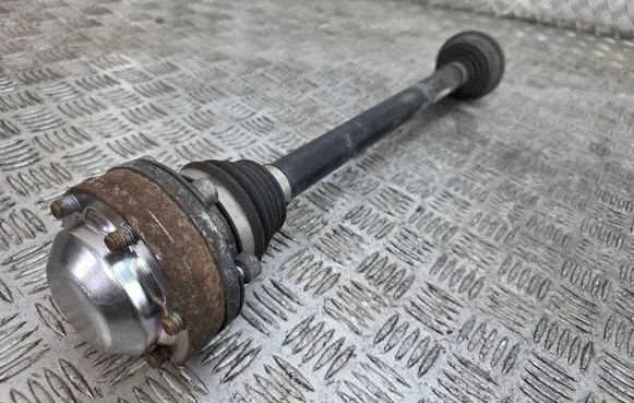 Rear driveshaft