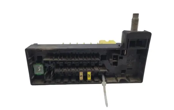 Peugeot 508 Fuse module 9674917380