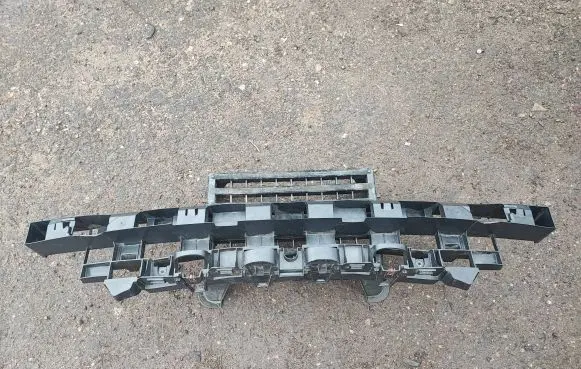 Opel Vivaro Front bumper support beam 620905080B