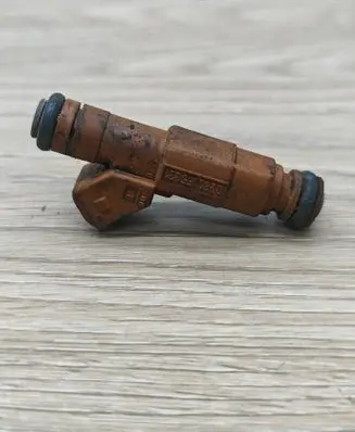 Volvo XC90 Fuel injector 9186340