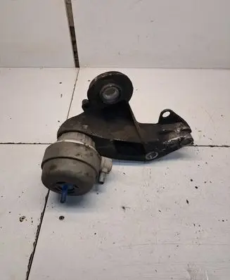 Audi A6 S6 C6 4F Engine mounting bracket 4F0199351S