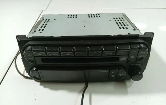 Chrysler Voyager Radio/CD/DVD/GPS head unit P05091610AD