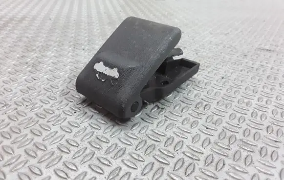 KIA Sorento Engine bonnet (hood) release handle