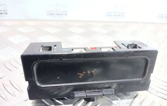 Renault Scenic I Screen/display/small screen P8200028364A 21656217