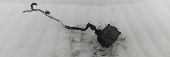 Mercedes-Benz E W212 Vacuum pump A6512300165 GD01497