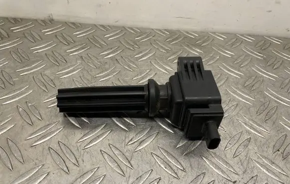 Ford Focus High voltage ignition coil CM5E12A366CB