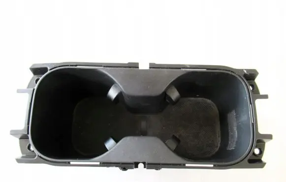 Cup holder front