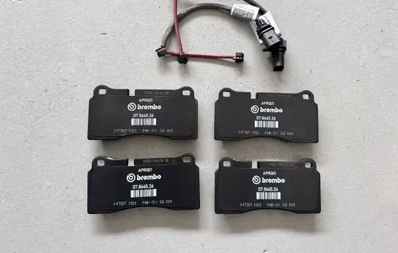 Lamborghini LP 610-4 Brake pads (rear) 4S0698451J