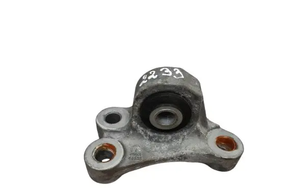 Jeep Compass Gearbox mounting bracket 68253048AB 5048ABX74644
