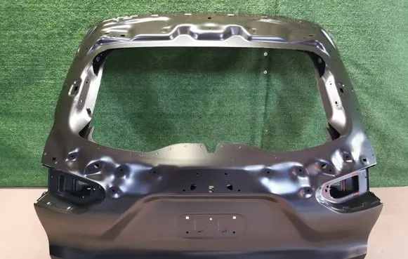 Maserati Grecale Tailgate/trunk/boot lid 673016782