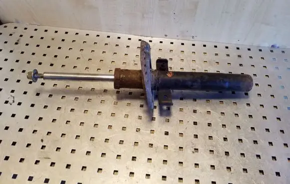Renault Megane II Front shock absorber/damper