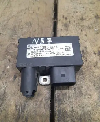 Glow plug pre-heat relay