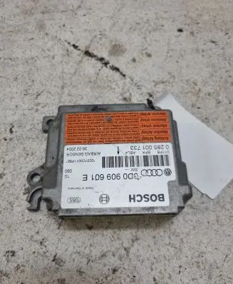 Volkswagen Touareg I Airbag control unit/module 0285001733