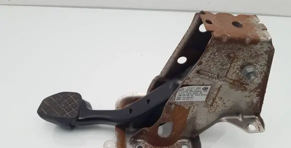 Volkswagen Touran II Brake pedal 1T1721057Q