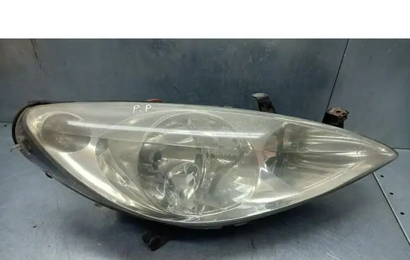 Peugeot 307 CC Front reflector 