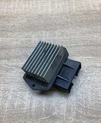 Toyota Corolla Verso AR10 Heater blower motor/fan resistor 4993002121