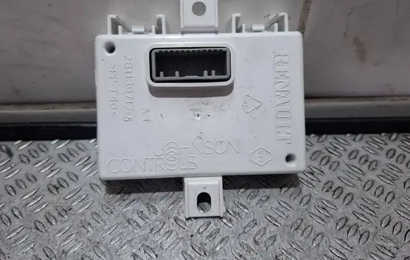 Renault Captur GPS navigation control unit/module 283468105R