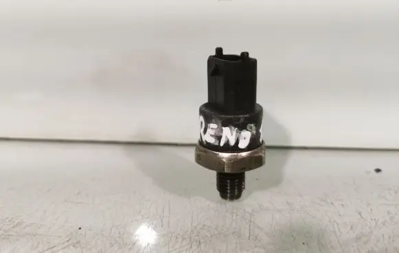 Fuel pressure sensor