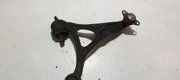 Volvo XC90 Front lower control arm/wishbone 8646814
