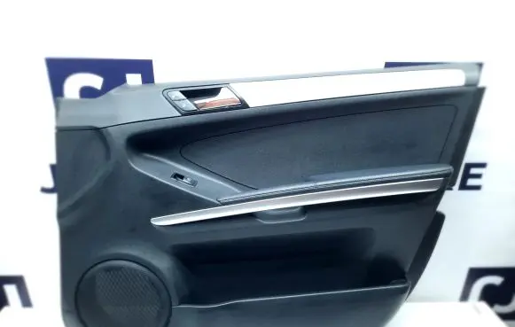 Mercedes-Benz ML W164 Other front door trim element