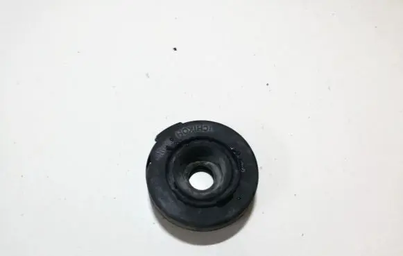 Toyota RAV 4 (XA20) Headlight/headlamp dust cover