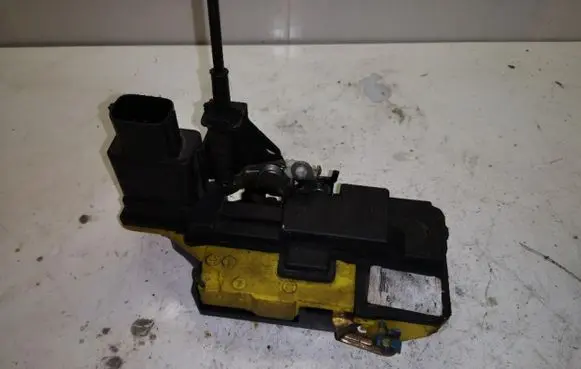 Volvo S60 Rear door lock 9485043 A12017